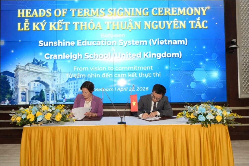 Cranleigh School partnership signing with Sunshine Group Vietnam