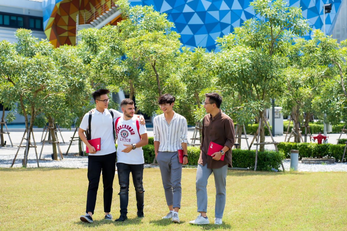 Students at British University Vietnam during campus activities supporting internationally recognised education in Việt Nam
