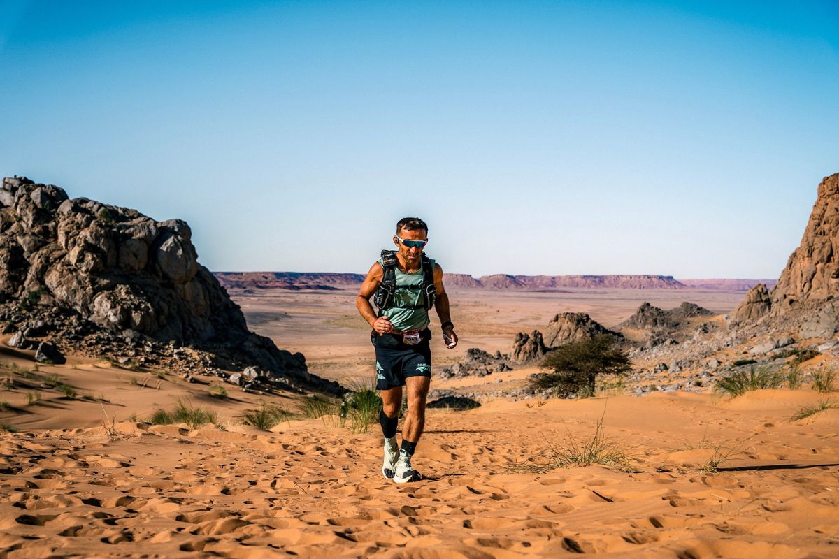 Through sandstorms and scorching heat, Chris Timms kept moving forward