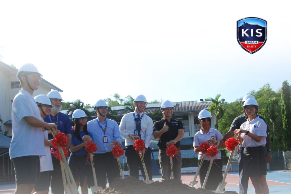 chool leaders and staff come together to launch the campus development project