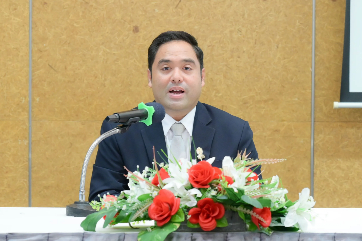 Assoc. Prof. Dr. Yotsawee Saifah, Dean, Faculty of Education, Chulalongkorn University