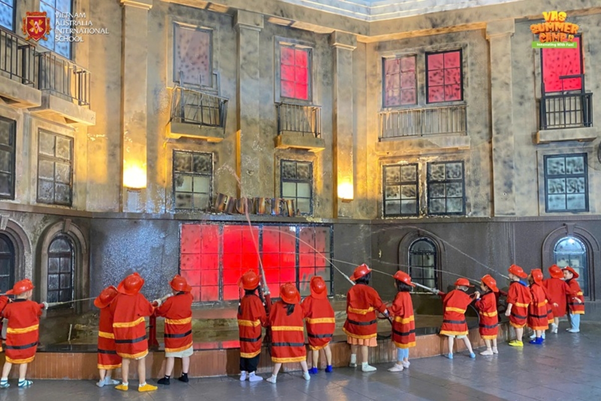 Children stepped into the shoes of firefighters