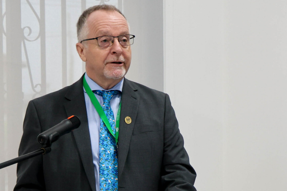 Mr Dominic Morley, Executive Principal of ISB, delivering welcoming remarks
